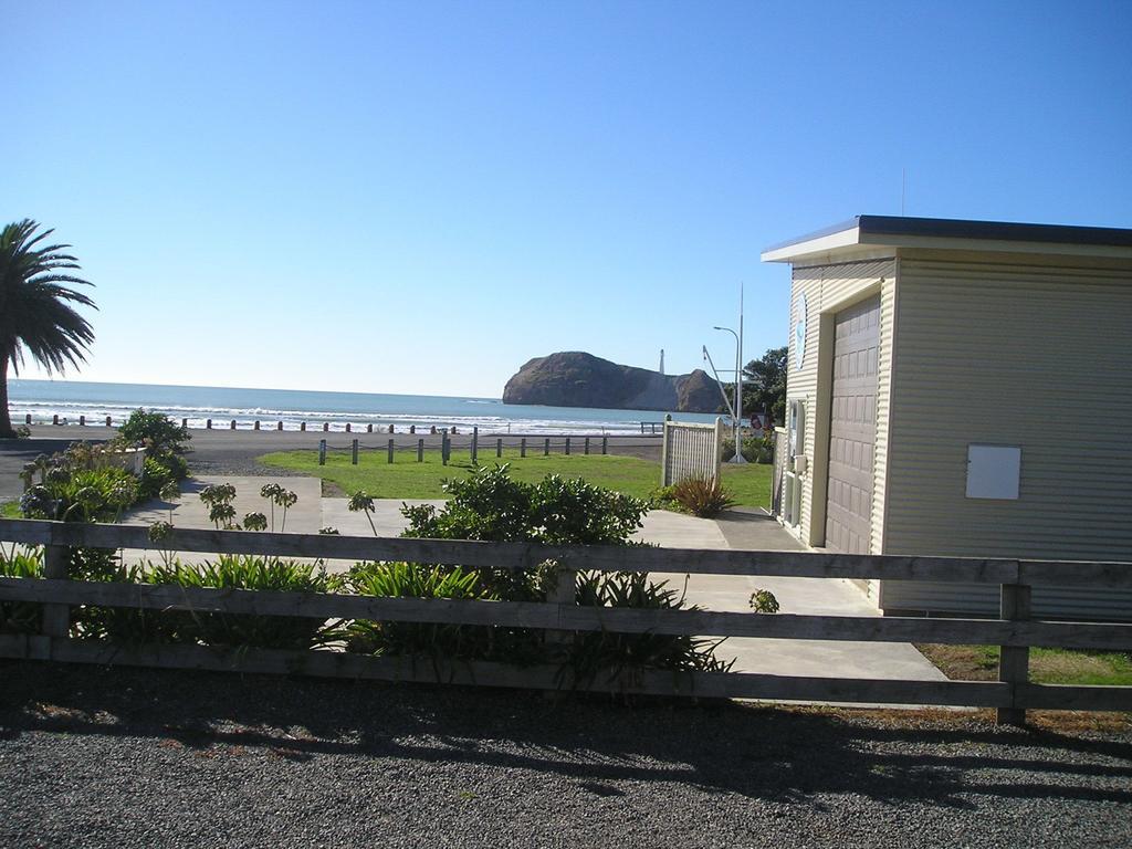Castlepoint Holiday Park & Motels Bilik gambar